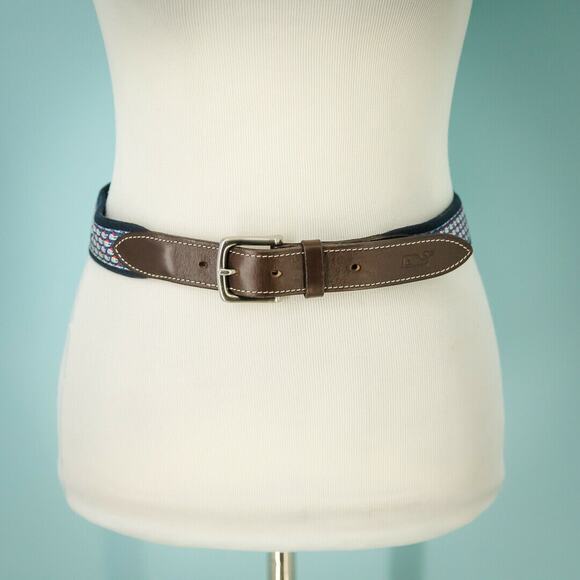 Vineyard Vines Size 30 Canvas Club Signature Whale Santa Christmas Leather Belt - Picture 1 of 7